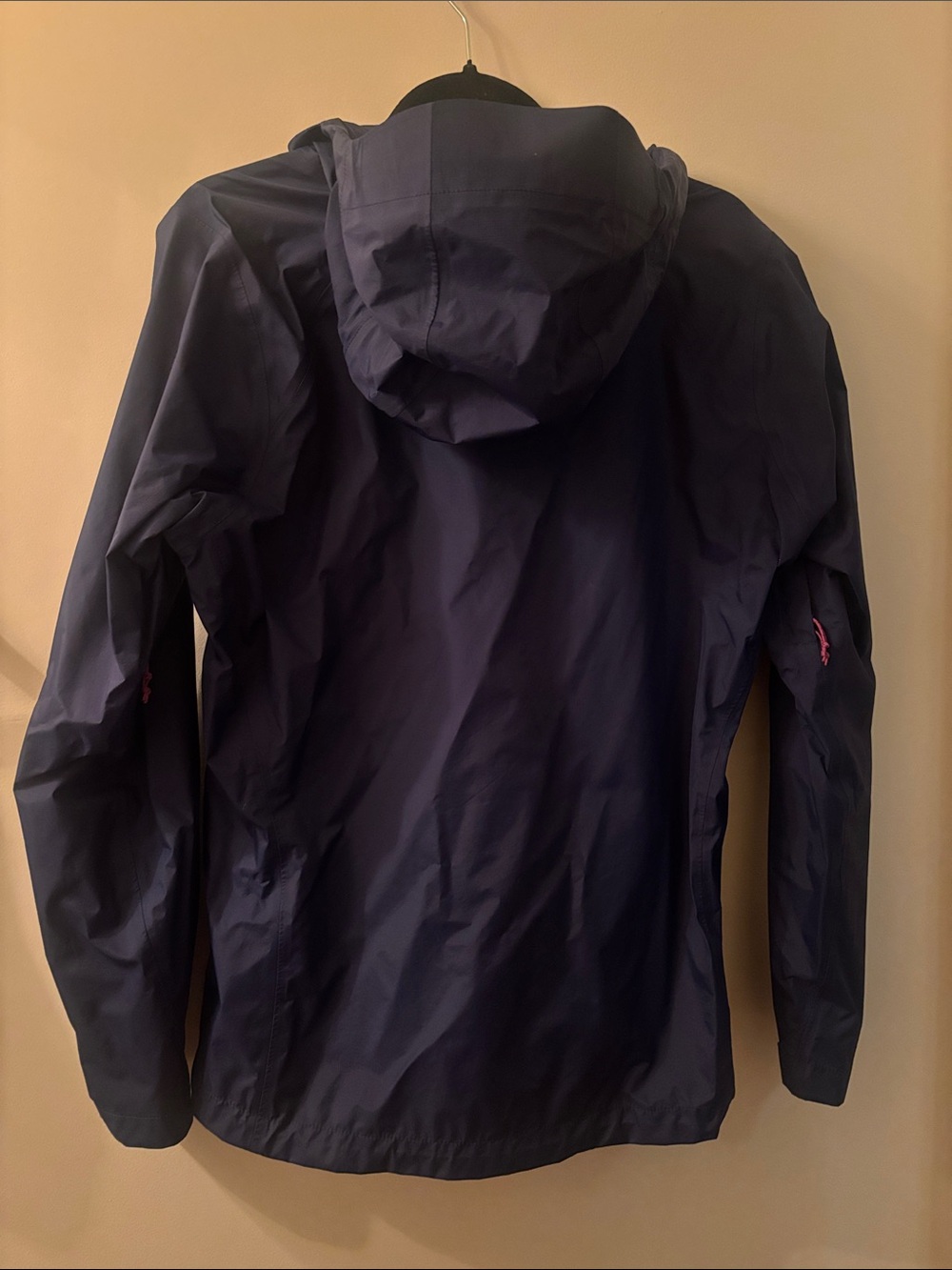 EUC Patagonia Women's Torrentshell 3L Rain Jacket H2No Navy Pink Zip Medium M - Picture 3 of 5